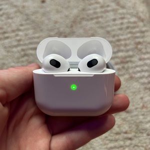 COPY - air pods 3rd generation